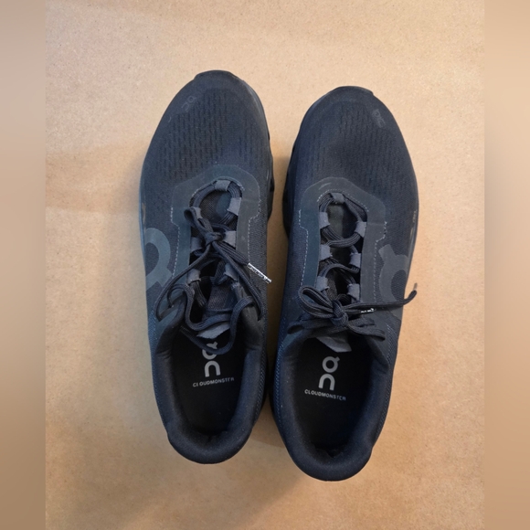 On Running Men Size 11 Cloudmonster - Picture 13 of 14